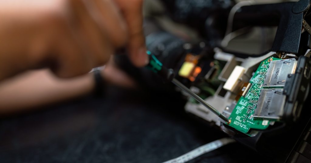 Apprendre à réparer un smartphone : formation et conseils pratiques
