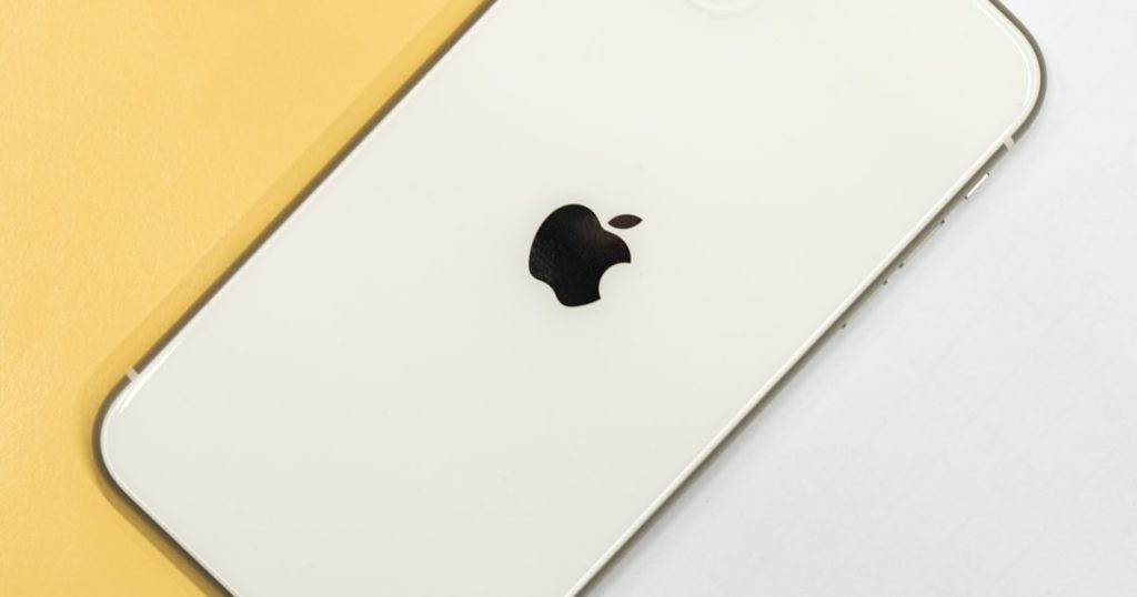 Réparer son iPhone soi-même : quand c&rsquo;est possible et quand ça ne l&rsquo;est pas