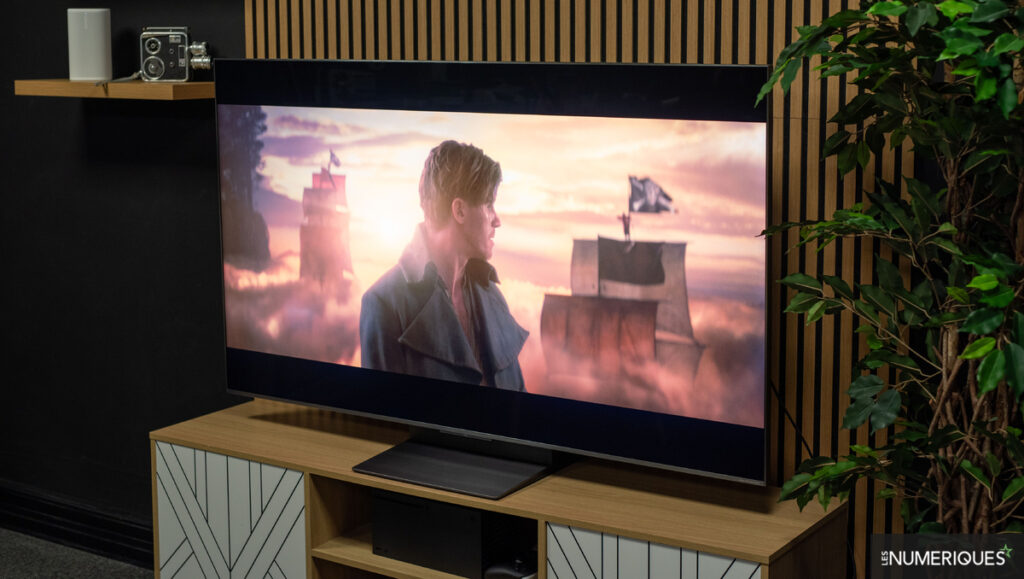 TCL 98C89L : le géant Mini-LED qui défie les prix du marché