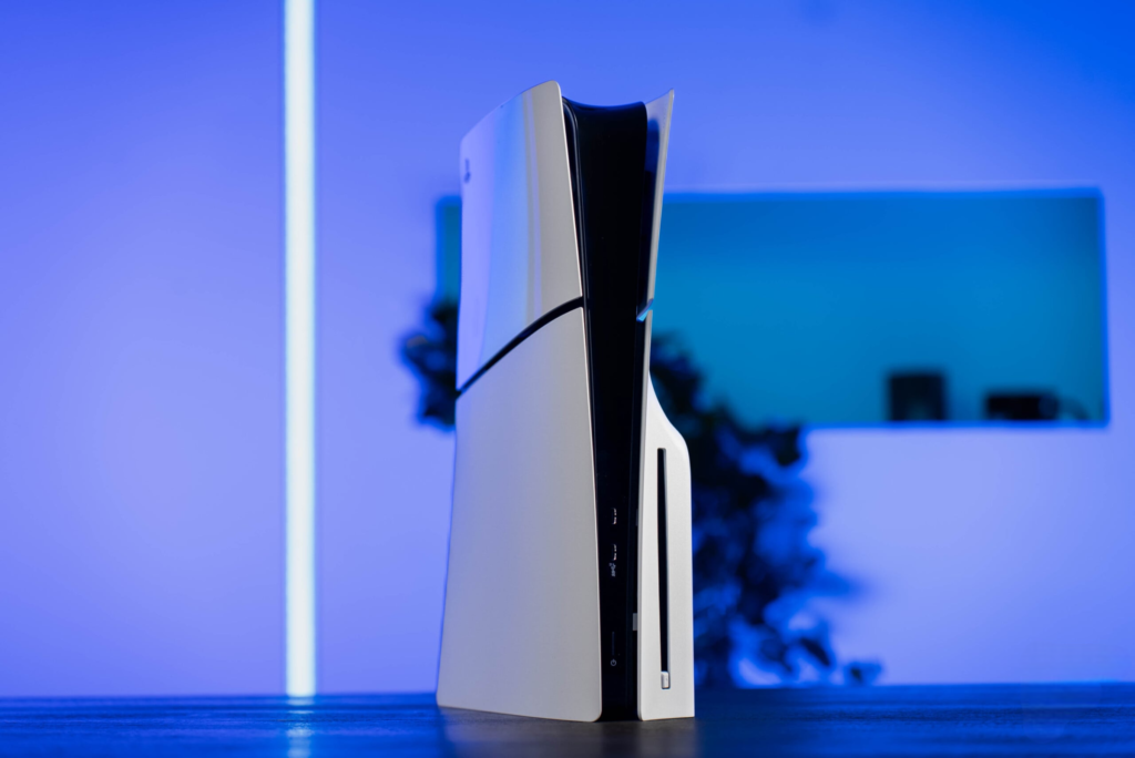 PS5 Slim en promo malgré la hausse des prix : où l’acheter moins cher ?