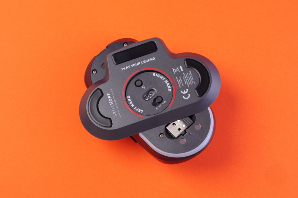 Skillkorp Ambi One : la souris gaming ambidextre qui divise les joueurs