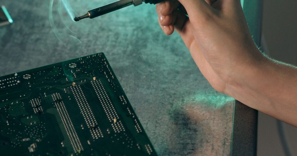 Apprendre à réparer un ordinateur : les bases indispensables