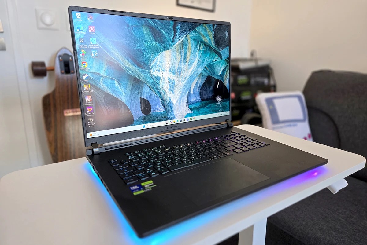 Asus ROG Strix Scar 18 : une bête de gaming en promotion avec 1 200 € de réduction