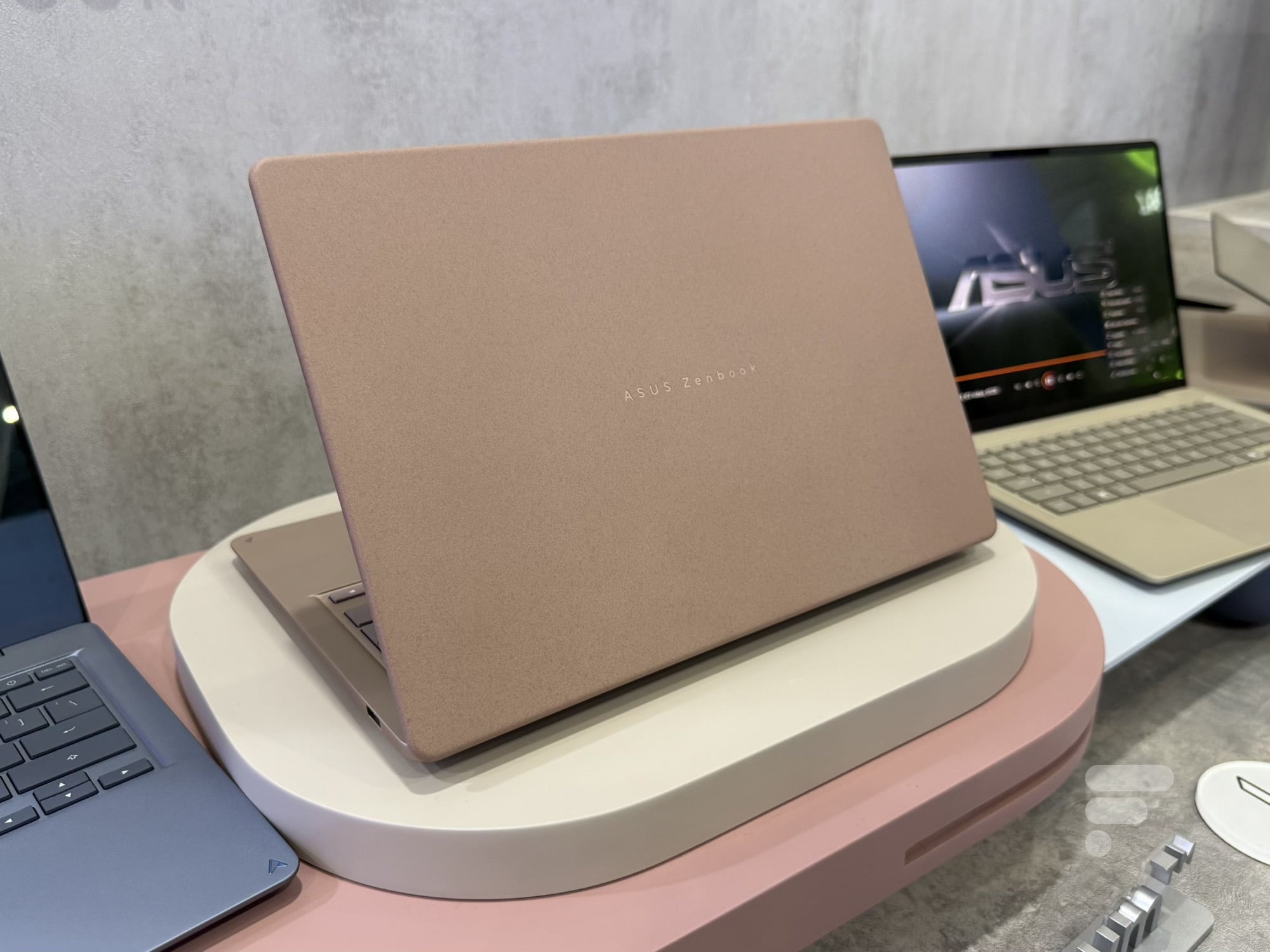Asus Zenbook 14 2026 : le rival inattendu qui défie le MacBook Neo