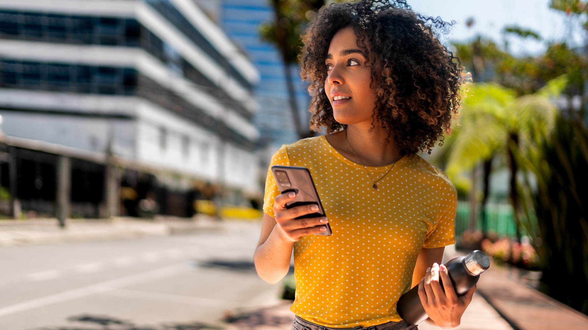 Norton 360 Deluxe en promotion à -63 % : la solution ultime contre les SMS frauduleux et les deepfakes