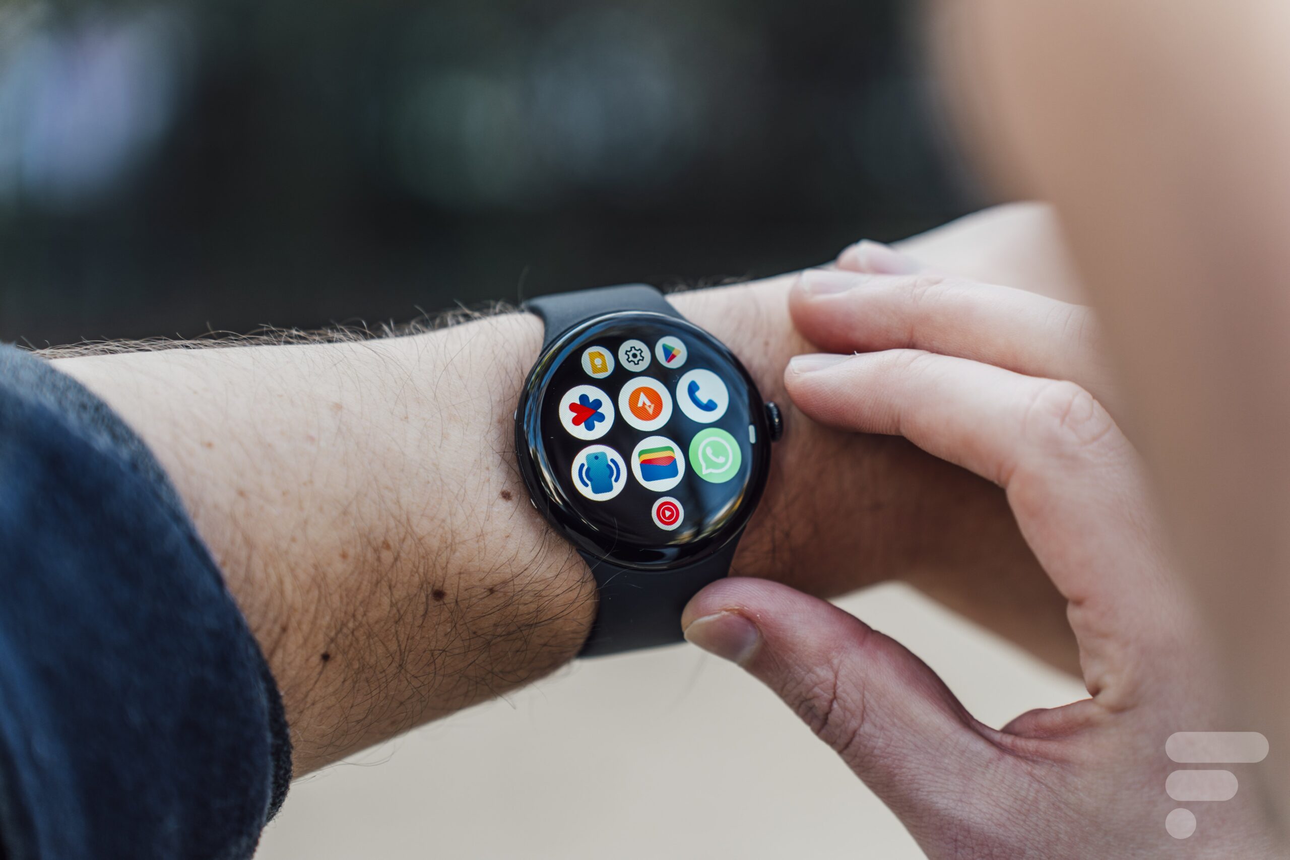Google abandonne Fitbit : la Pixel Watch 4 marque la fin d'une ère
