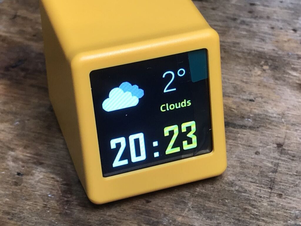 Découvrez cette horloge météo rétro à moins de 6 € : personnalisation et bidouille illimitées