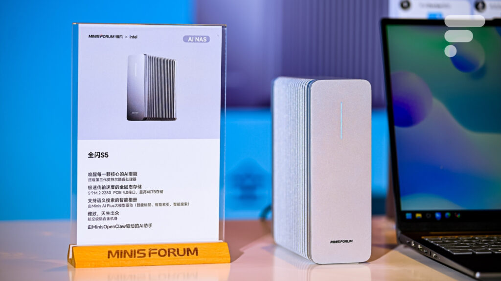 Minisforum All-Flash S5 : le NAS révolutionnaire qui défie Synology et QNAP