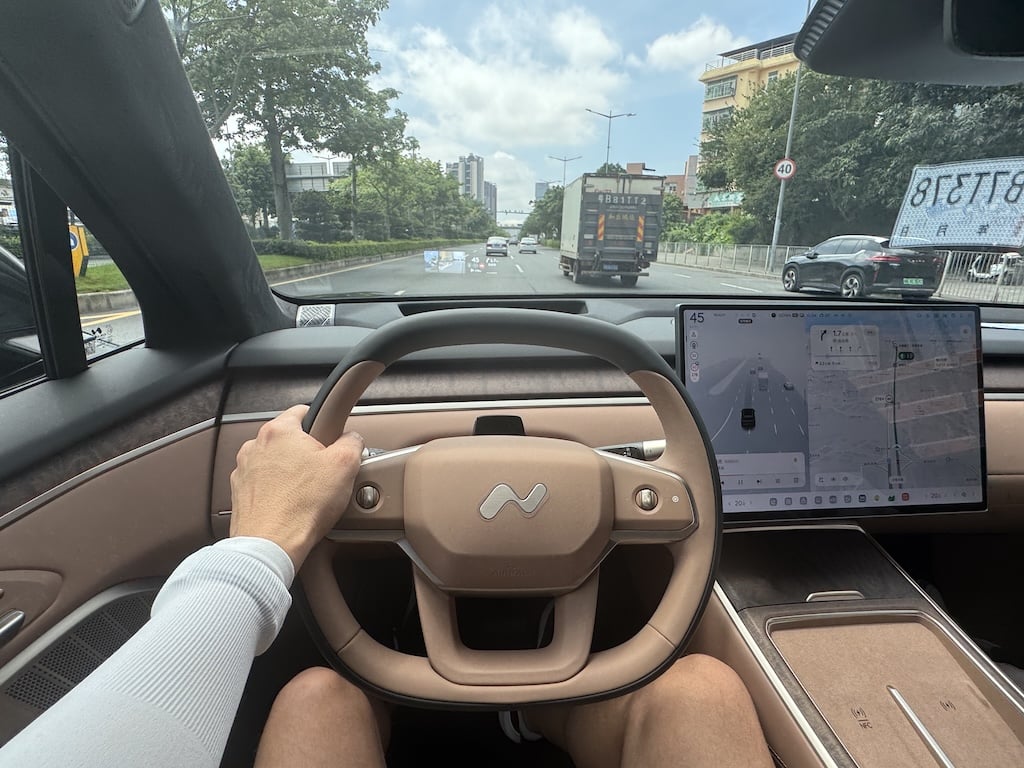 ONVO L80 : le SUV électrique chinois qui révolutionne le voyage avec une chambre d’hôtel sur roues