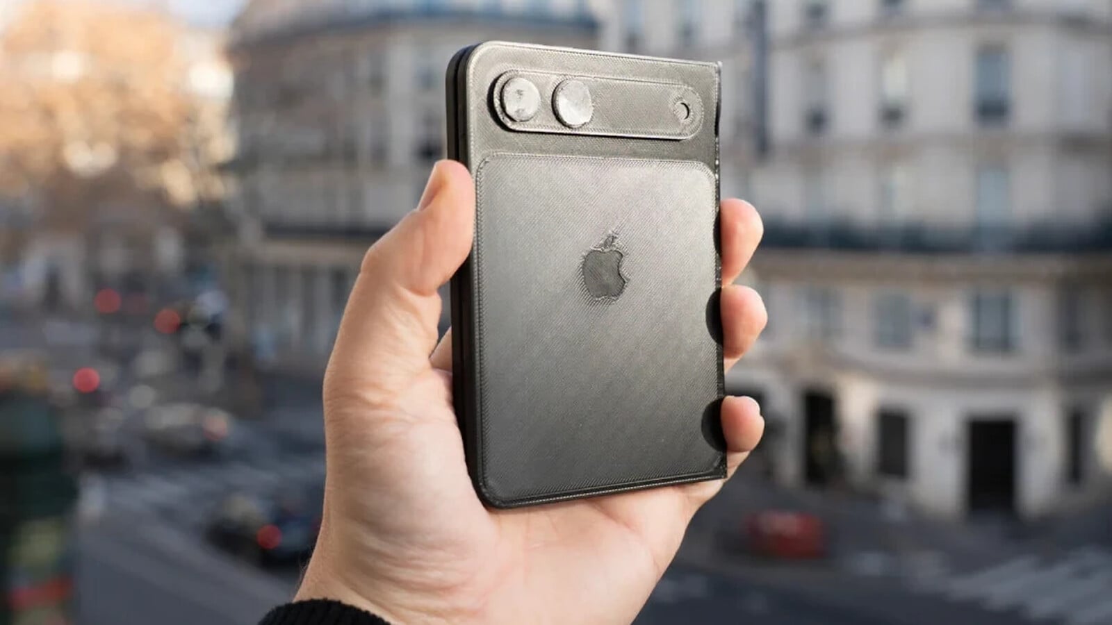 L’iPhone pliable d’Apple bientôt confirmé grâce à iOS 27 ?