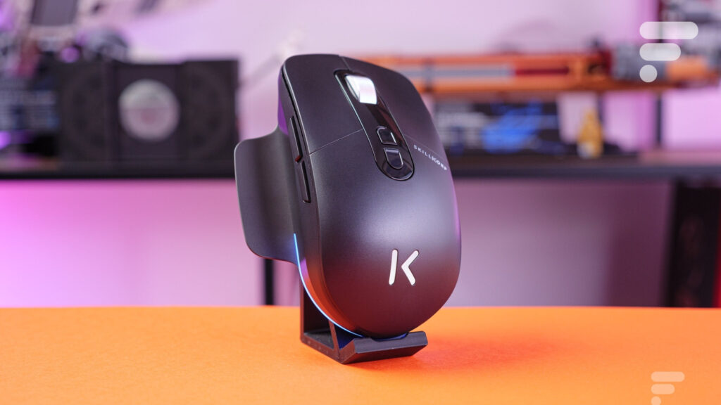 Skillkorp Ambi One : la souris gaming ambidextre qui divise les joueurs