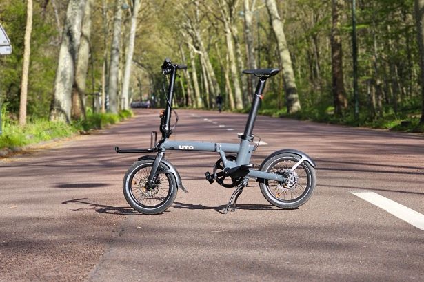 UTO OG200 : ce fatbike électrique rivalise avec les cargos et séduit dès le premier essai