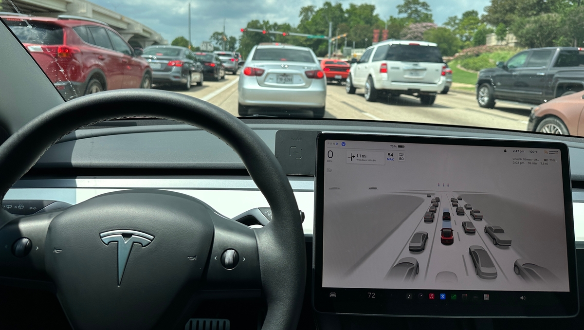 Tesla en danger : comment des lunettes de soleil ont neutralisé son système de sécurité