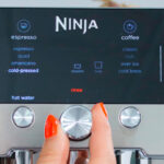 Ninja Luxe Café Premier ES601EU : la cafetière à grain haut de gamme en promo à moins de 350 €