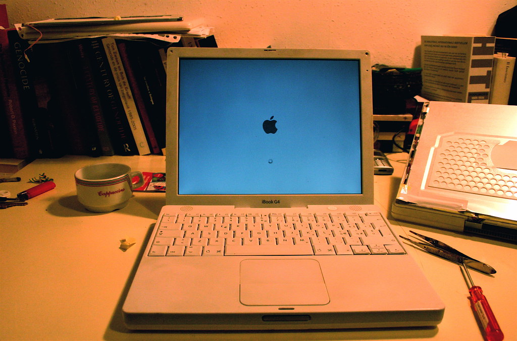 Réparation écran PC portable : diagnostic et prix