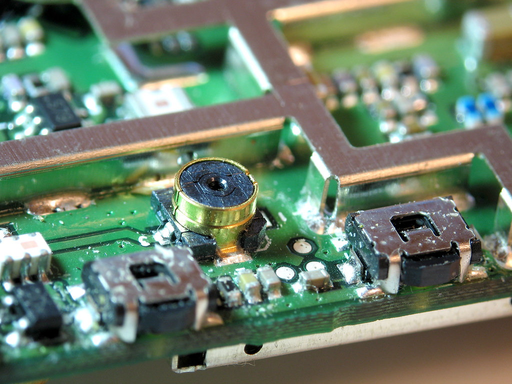 Réparation batterie Samsung : quand et pourquoi la changer