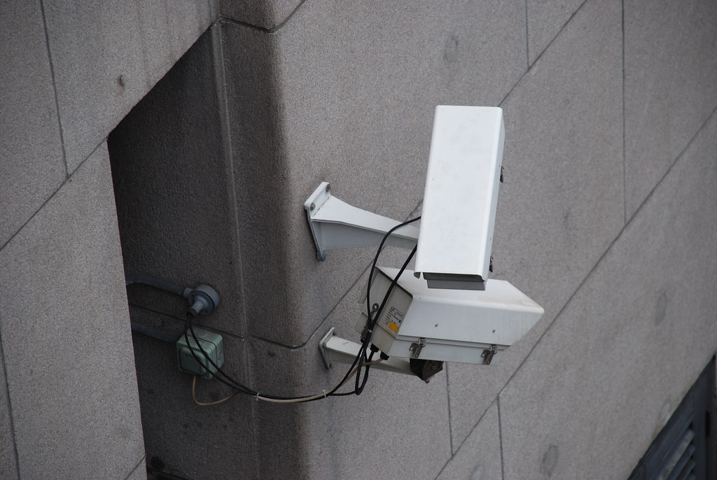 Un effet dissuasif au-delà de la simple surveillance